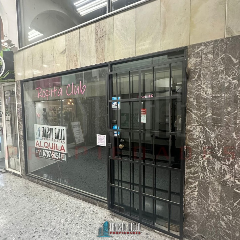 VENTA LOCAL COMERCIAL EN LA GALERIA "LA FRANCESA", QUILMES CENTRO.