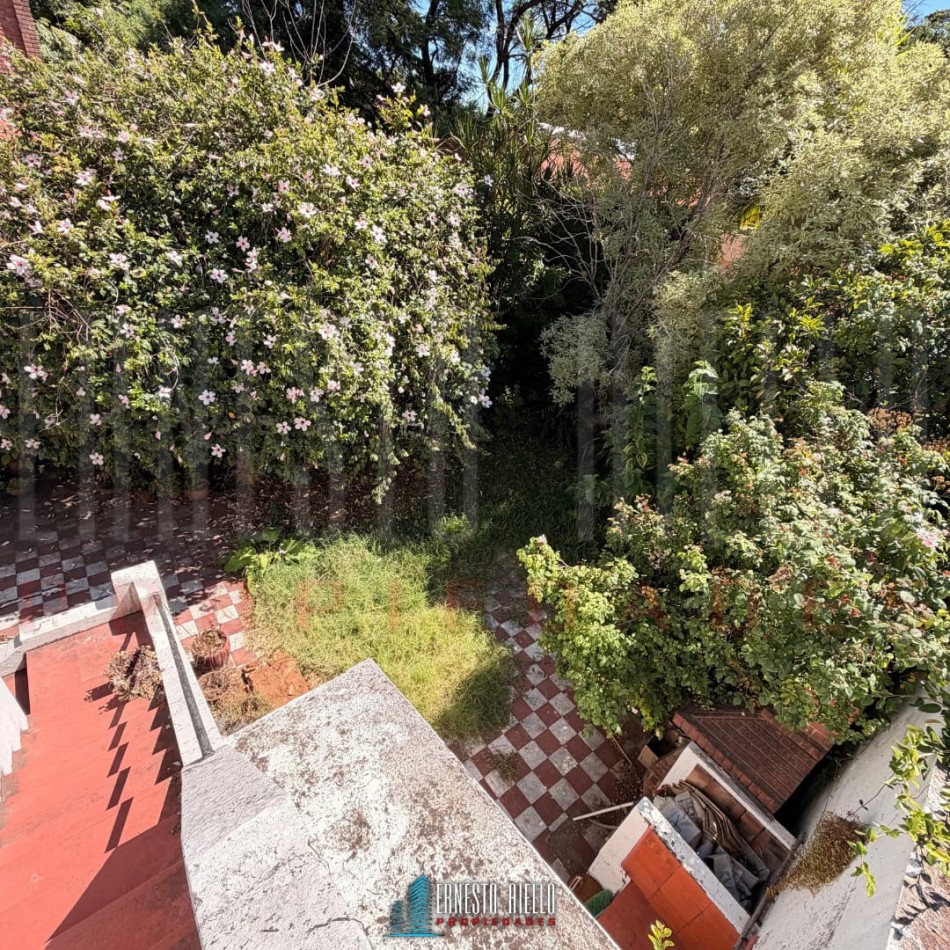 VENTA CASA IDEAL INVERSOR. SARMIENTO N° 988. MEDIDAS 9 DE FRENTE POR 28.27 DE FONDO. QUILMES CENTRO