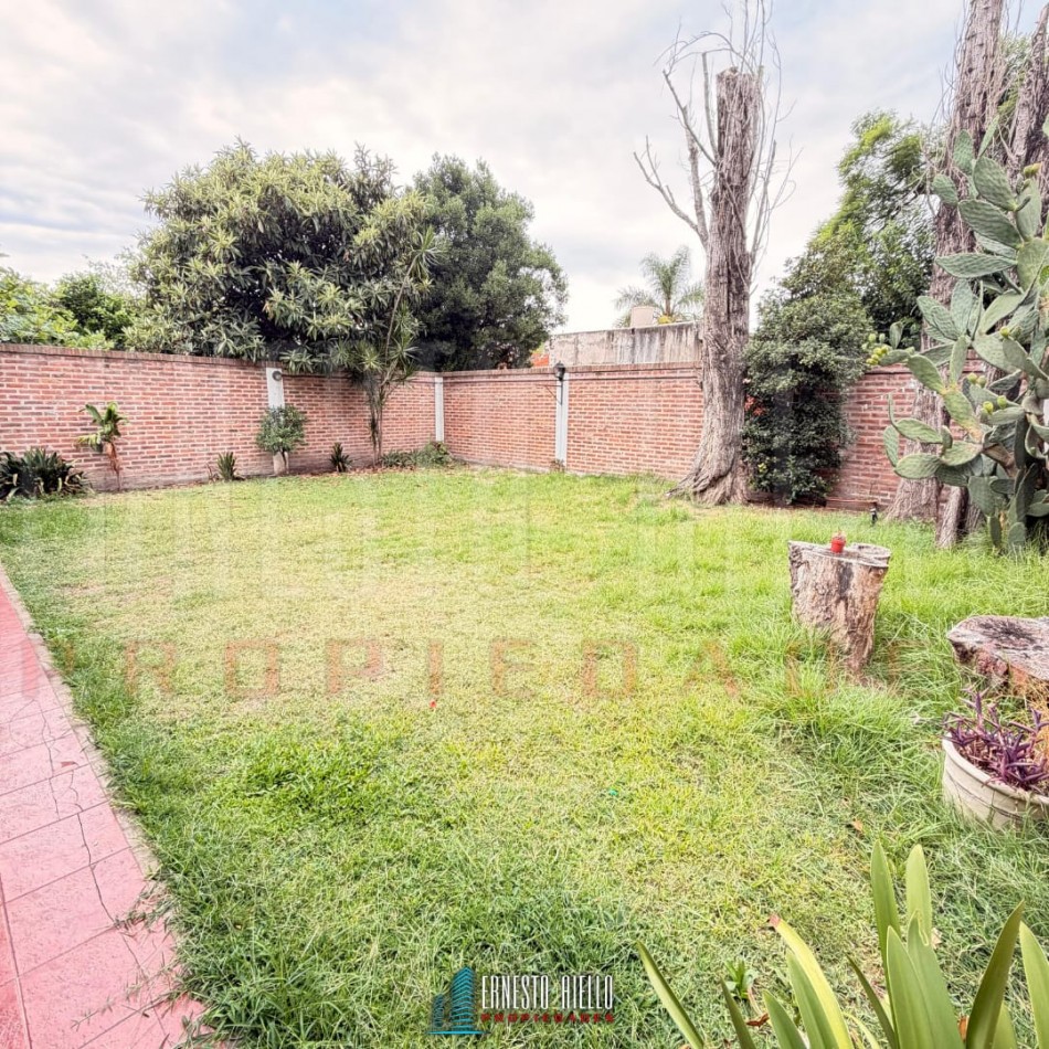 VENTA PRECIOSA CASA DE 4 AMBIENTES. QUILMES OESTE