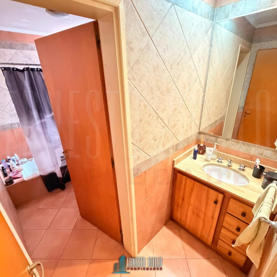 VENTA PRECIOSA CASA DE 4 AMBIENTES. QUILMES OESTE