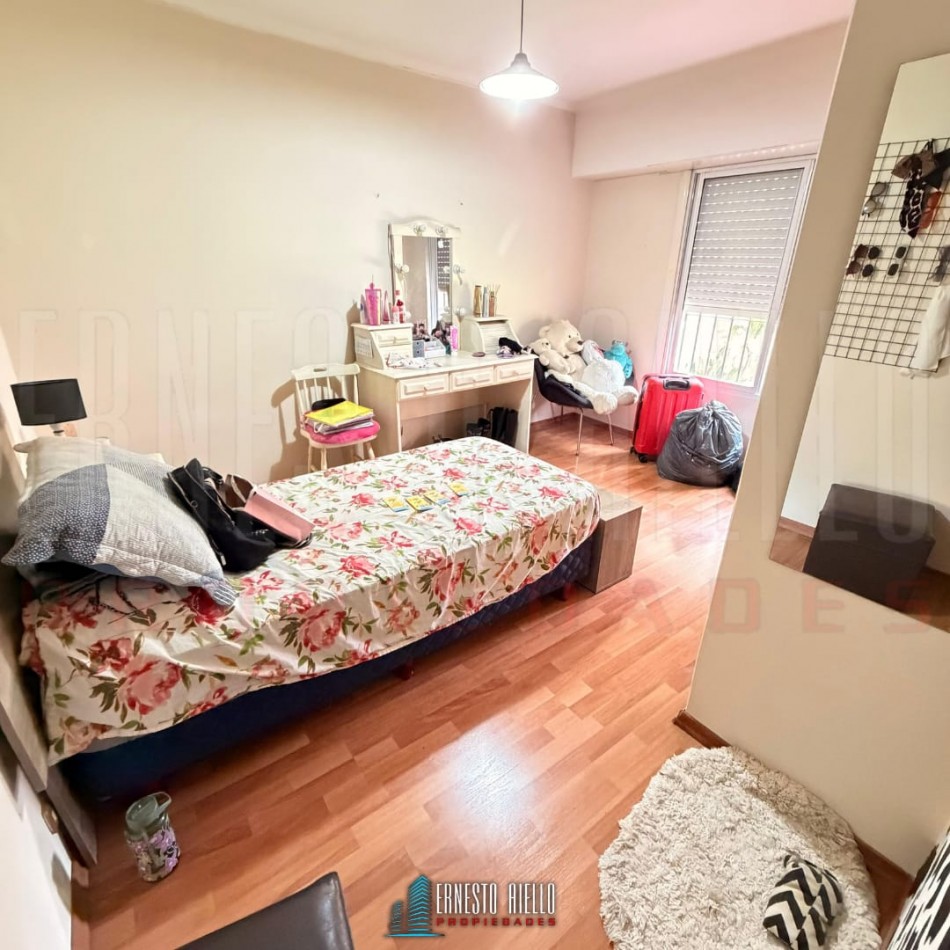 VENTA PRECIOSA CASA DE 4 AMBIENTES. QUILMES OESTE