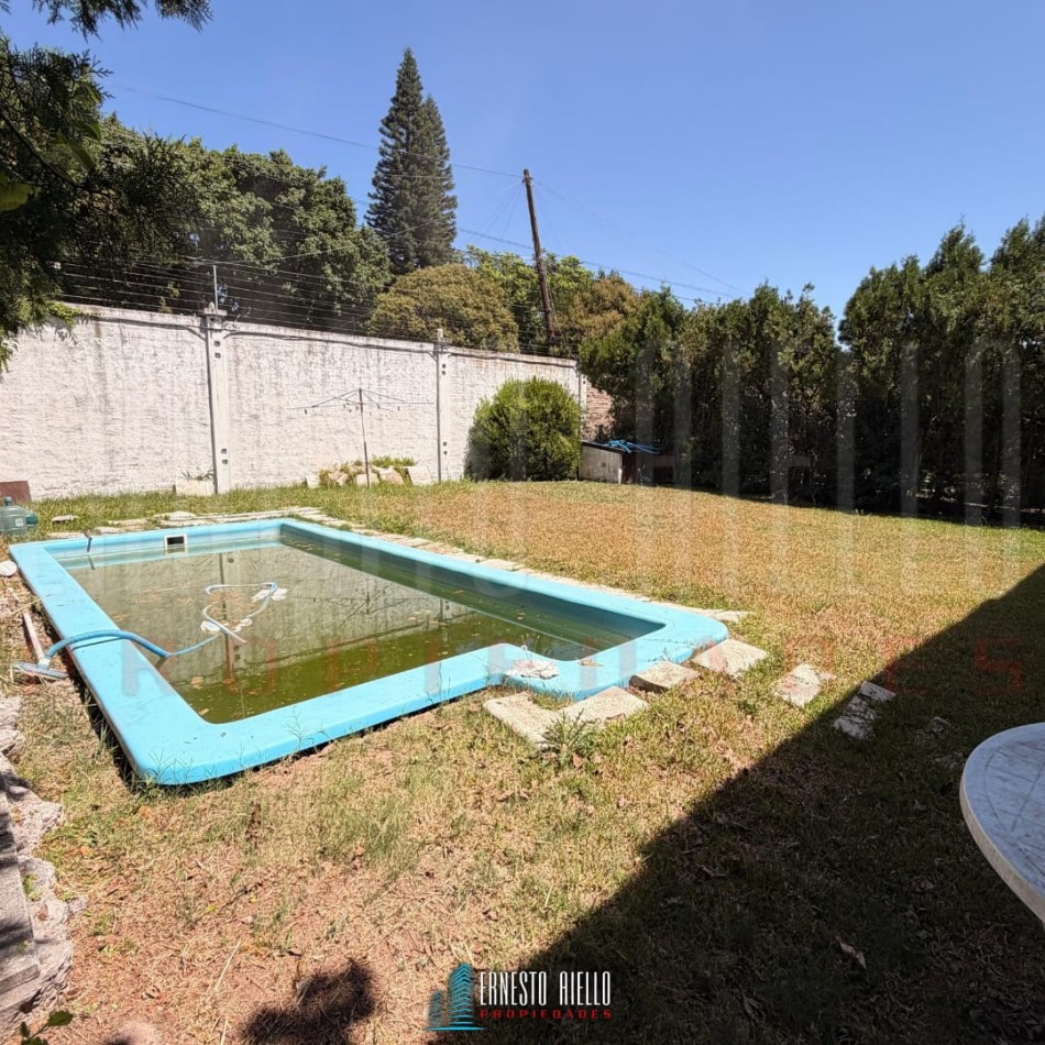 ALQUILER CASA DE 5 AMBIENTES. BARRIO LOS TRONCOS, BERAZATEGUI.