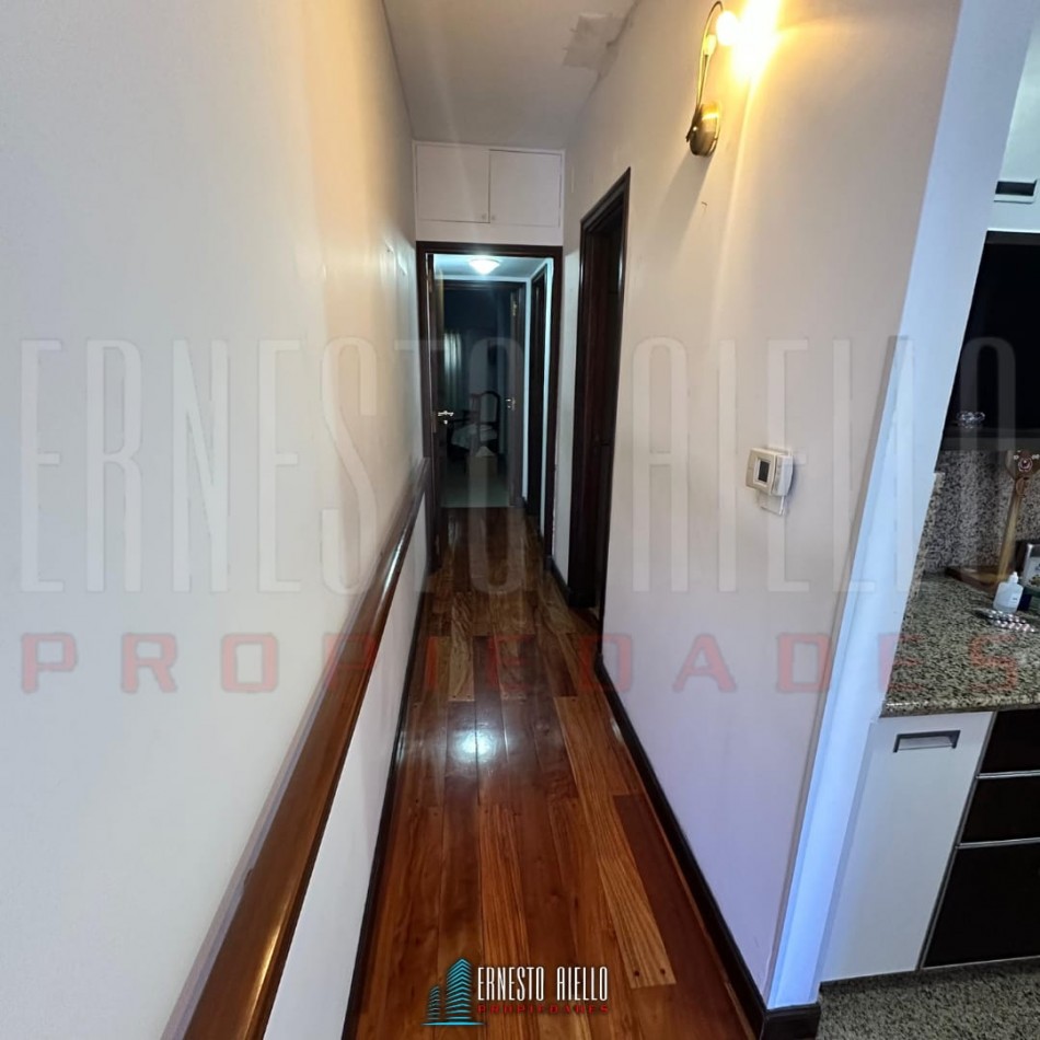 ¡ALQUILER DEPTO TRES AMBIENTES DE CATEGORIA, CON DETALLES DE LUJO, QUILMES CENTRO!