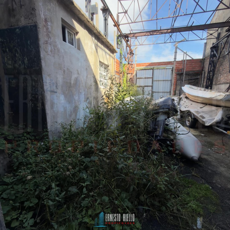 VENTA GALPON/ DEPOSITO , MUY BUENA UBICACION ESTRATEGICA  , DOCK SUD, AVELLANEDA.