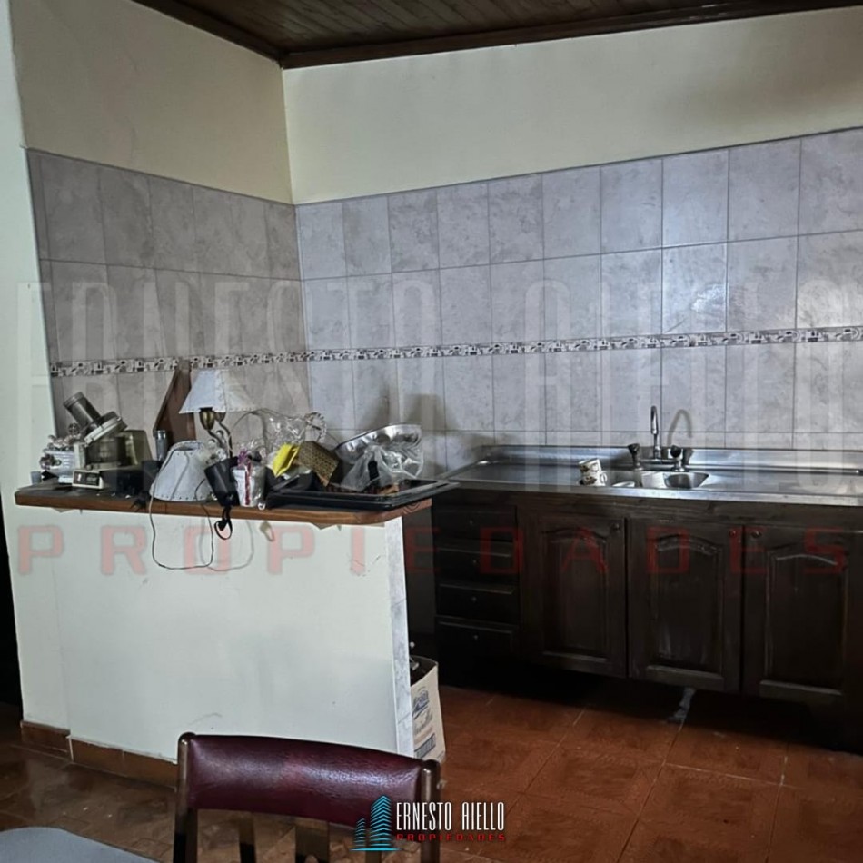 VENTA PH 3 AMBIENTES OPORTUNIDAD EN AVELLANEDA A REFACCIONAR.