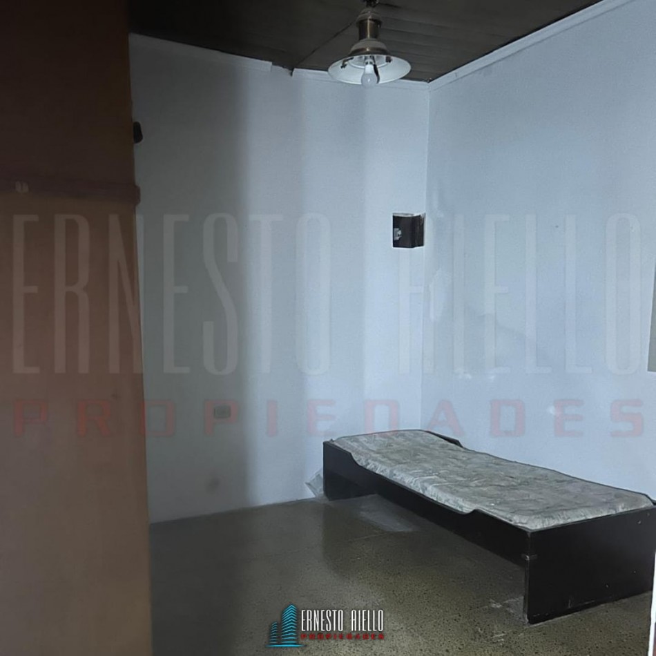 VENTA PH 3 AMBIENTES OPORTUNIDAD EN AVELLANEDA A REFACCIONAR.