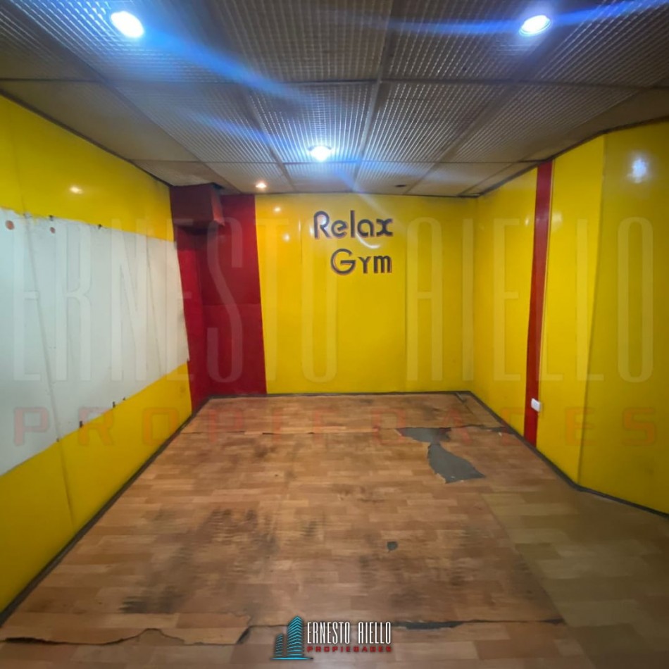 ¡ALQUILER LOCAL COMERCIAL EN PLENO CENTRO DE QUILMES!