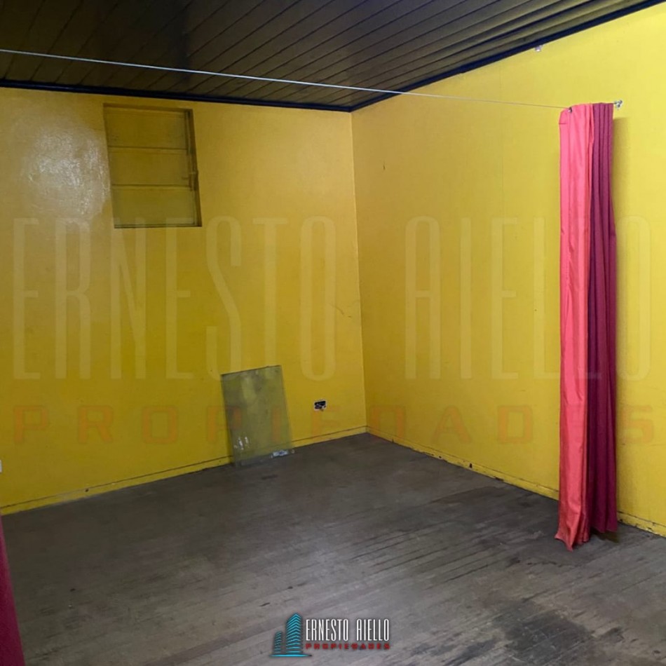 ¡ALQUILER LOCAL COMERCIAL EN PLENO CENTRO DE QUILMES!