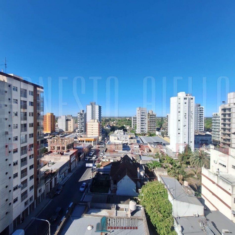 ALQUILER MONOAMBIENTE OFICINA/ CONSULTORIO APTO PROFESIONAL, QUILMES CENTRO.