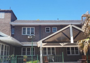 VENTA CASA DE 9 AMBIENTES IDEAL EVENTOS, GASTRONOMIA O USO PROFESIONAL, RANELAGH. 