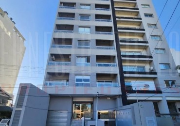 VENTA DEPARTAMENTO 3 AMBIENTES A ESTRENAR CON BALCON Y COCHERA, BERAZATEGUI CENTRO. 