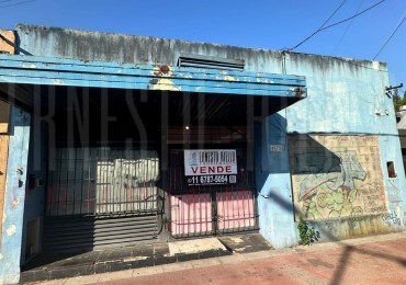 VENTA DE INMUEBLE COMERCIAL EX POLICLINICA HABILITADA. ENTRADA Y SALIDA POR AV. MITRE Y CALLE SARMIENTO. EZPELETA ESTE