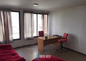 ALQUILER OFICINA MONOAMBIENTE APTO PROFESIONAL SOBRE PEATONAL RIVADAVIA. QUILMES CENTRO.